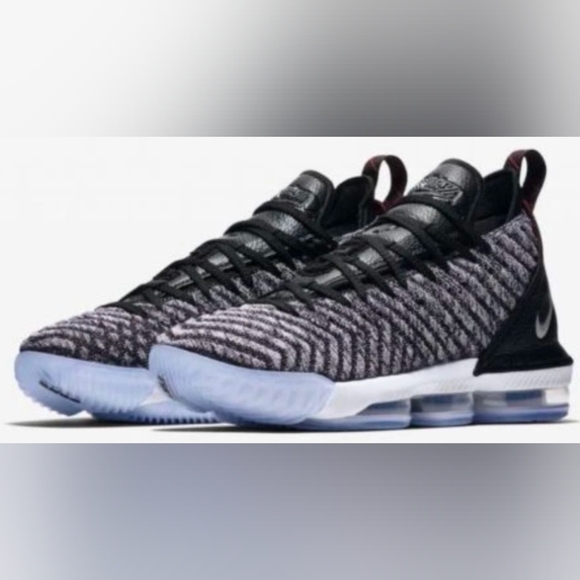 Nike Lebron LeBron XVI 16 'Oreo’ Black White Sneaker Size 8.5 MSRP $229.95 - Picture 1 of 11